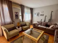 Izdavanje, trosoban stan, 115m², Gorica C, Podgorica - image 1