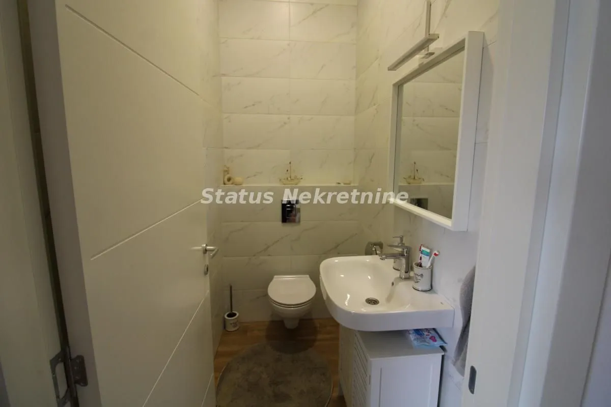 Prodaja, četvorosoban stan, 155m², Telep, Novi Sad Sve Podlokacije