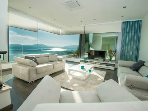 Izdavanje, kuća, 310m², Kavač, Kotor - image 7