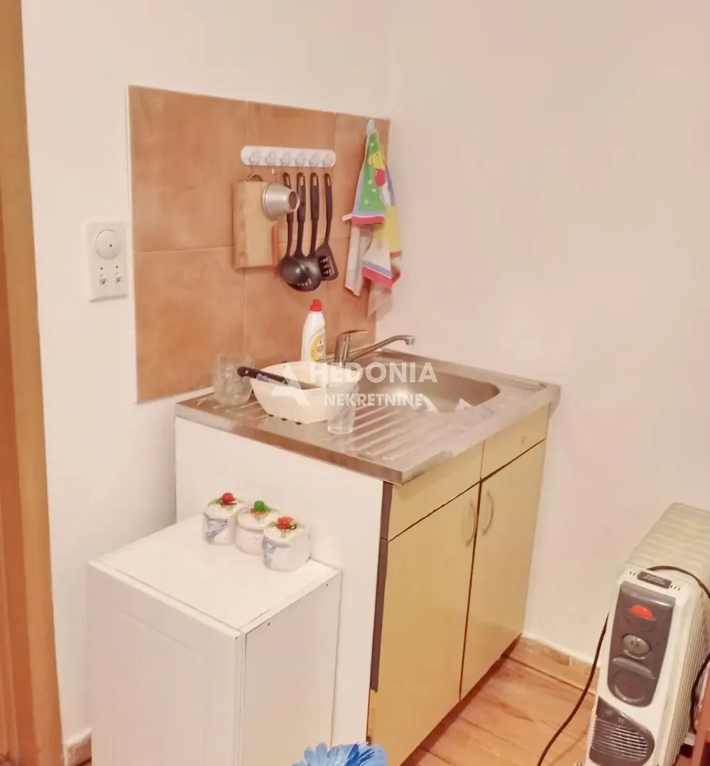 Prodaja, stan, 16m², Zemun Novi Grad, Zemun Sve Podlokacije