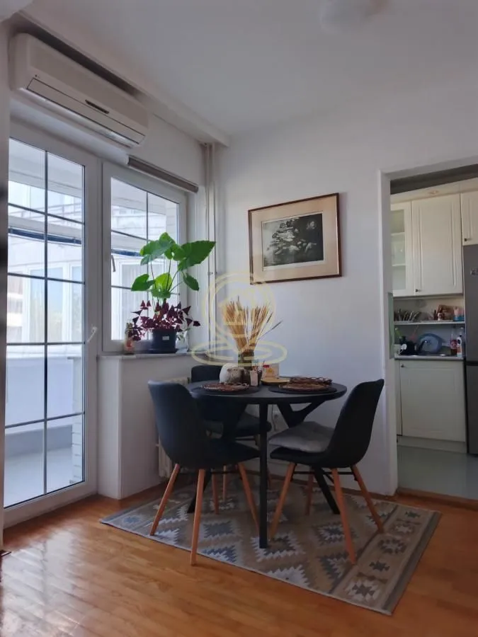 Izdavanje, dvosoban stan, 63m², Novo naselje, Novi Sad