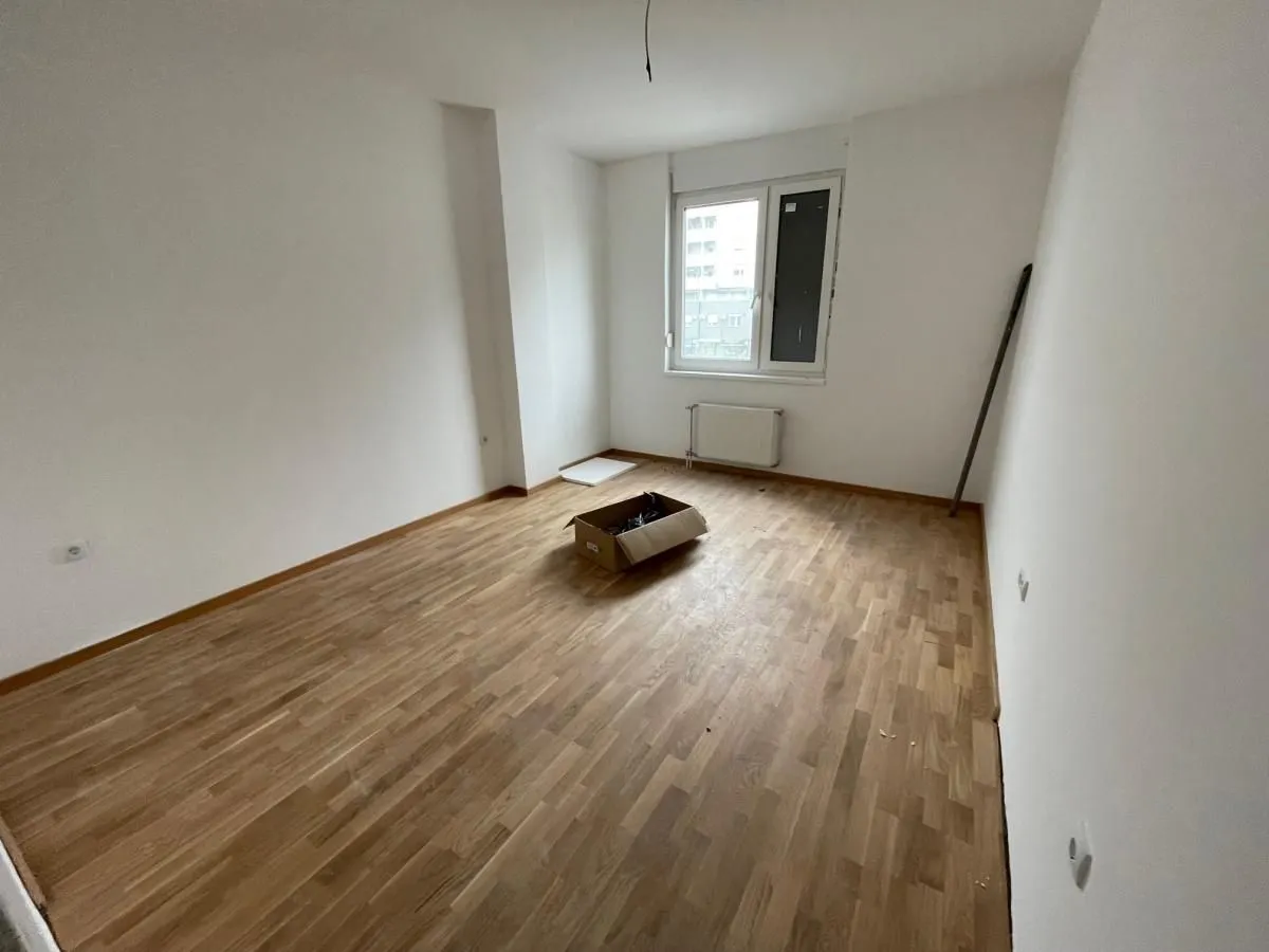 Prodaja, trosoban stan, 73m², Adamovićevo Naselje, Novi Sad Sve Podlokacije