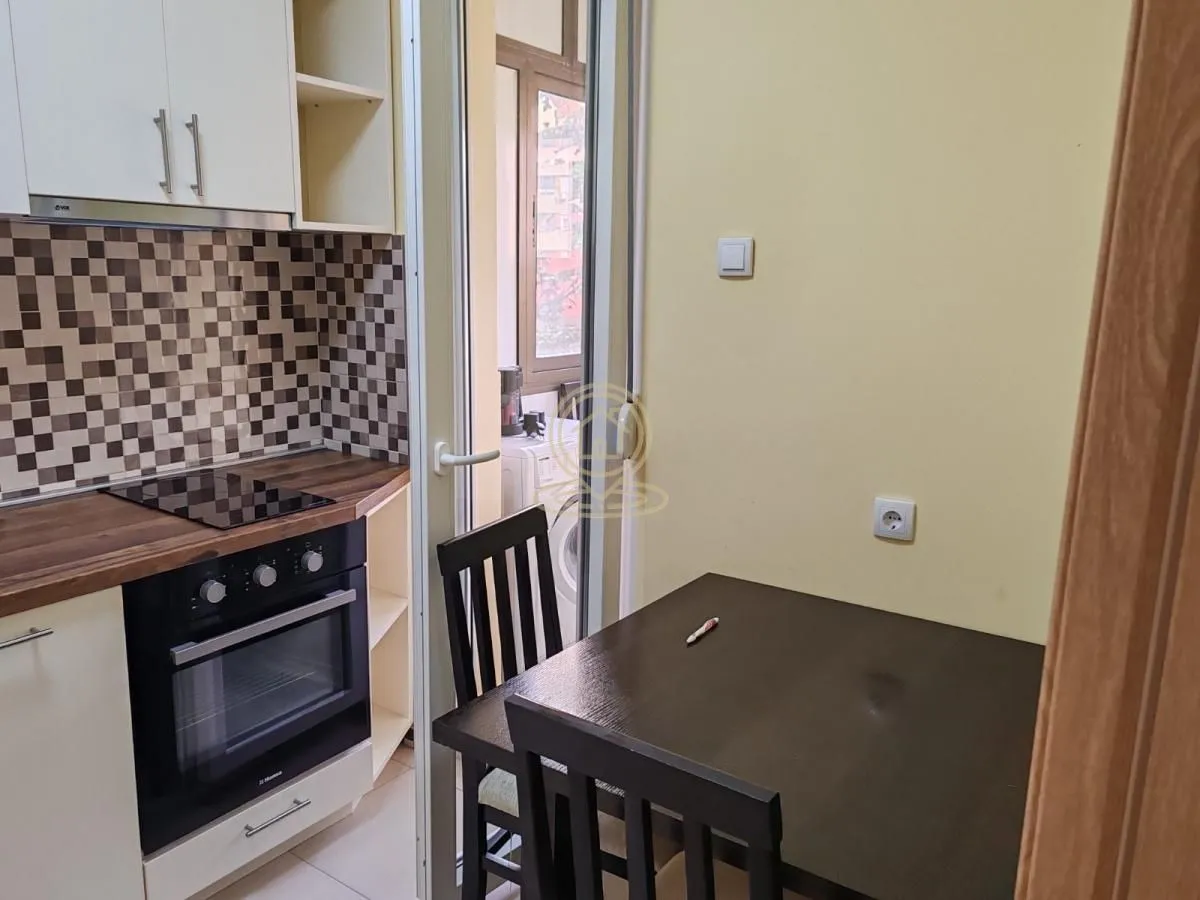 Rent, two bedroom apartment, 36m², Kalenić Pijaca, Vračar Sve Podlokacije