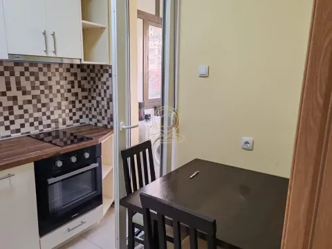 Rent, two bedroom apartment, 36m², Kalenić Pijaca, Vračar Sve Podlokacije - image 3