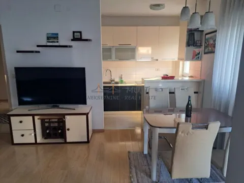 Izdavanje, dvosoban stan, 72m², City Kvart, Podgorica - image 4