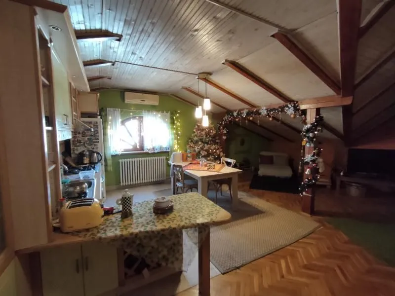 Prodaja, trosoban stan, 84m², Socijalno, Novi Sad Sve Podlokacije
