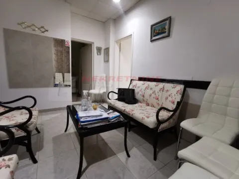 Izdavanje, poslovni prostor, 33m², Zemun Sve Podlokacije, Beograd - image 2