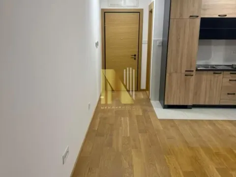 Izdavanje, poslovni prostor, 31m², Bulevar Oslobodjenja, Novi Sad Sve Podlokacije - image 3