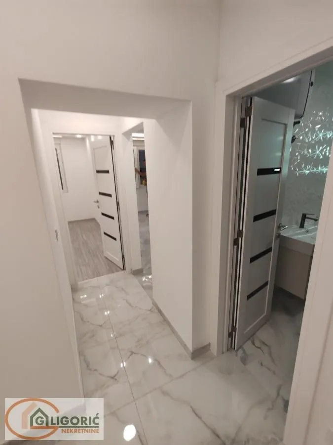 Prodaja, dvosoban stan, 64m², Vračar Sve Podlokacije, Beograd