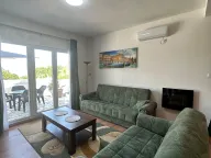 Izdavanje, dvosoban stan, 50m², Mažina, Tivat - image 1