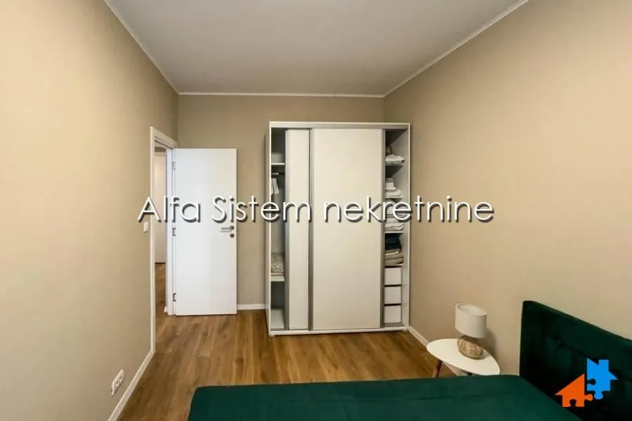 Rent, two bedroom apartment, 68m², Kalenić Pijaca, Vračar Sve Podlokacije