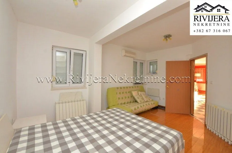 Prodaja, dvosoban stan, 81m², Centar, Herceg Novi
