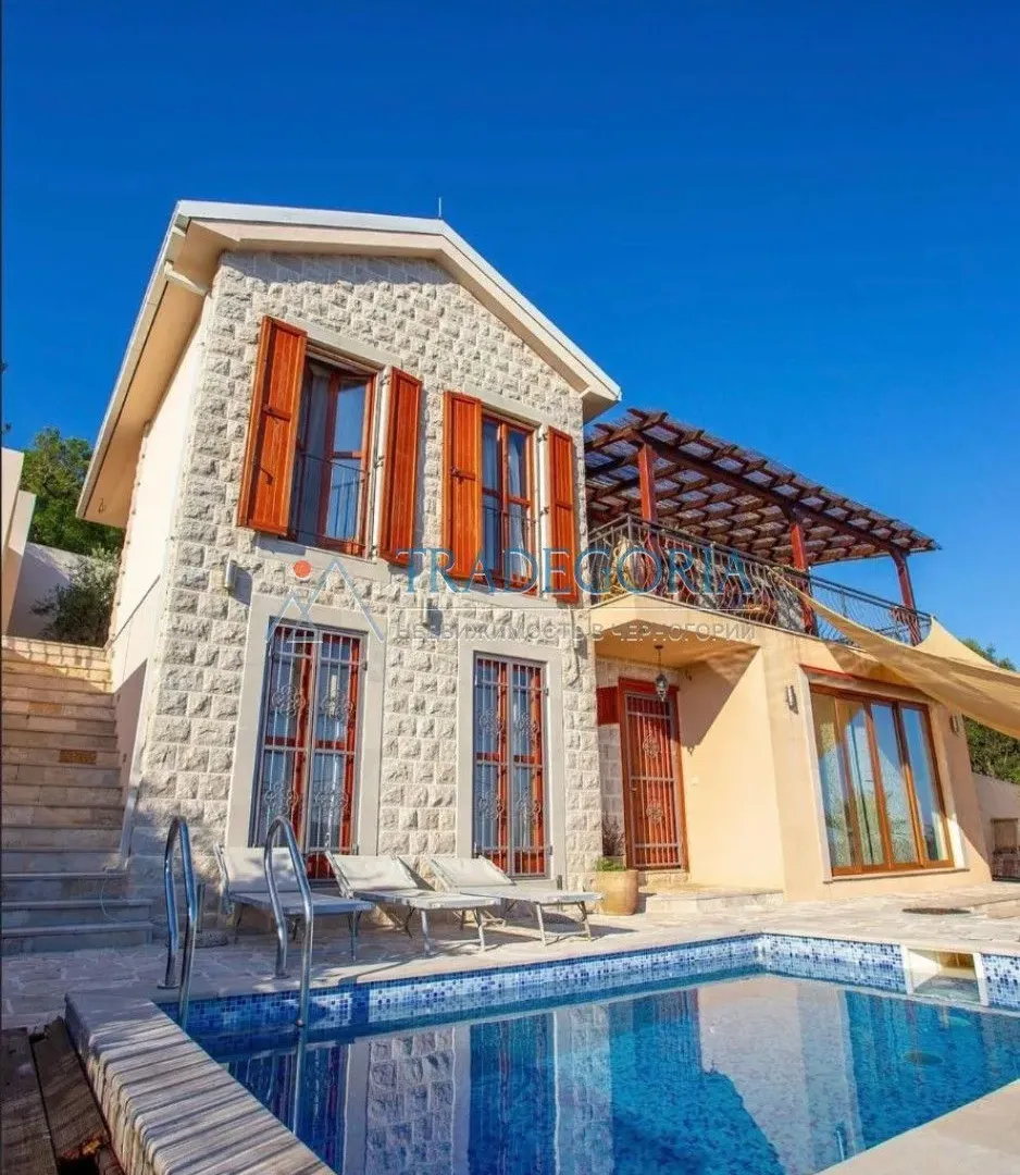 Prodaja, kuća, 210m², Kotor, Crna Gora