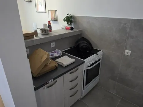 Rent, two bedroom apartment, 60m², Podkošljun, Budva - image 4