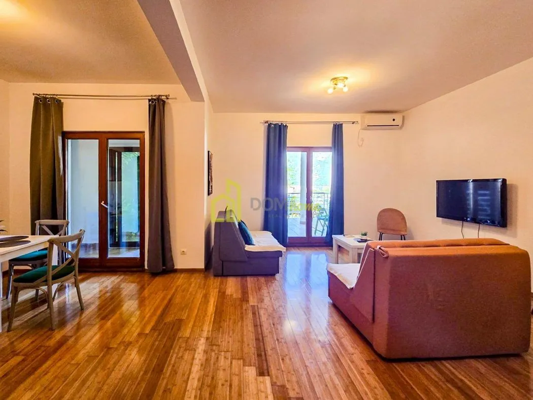 Prodaja, jednosoban stan, 65m², Risan, Kotor