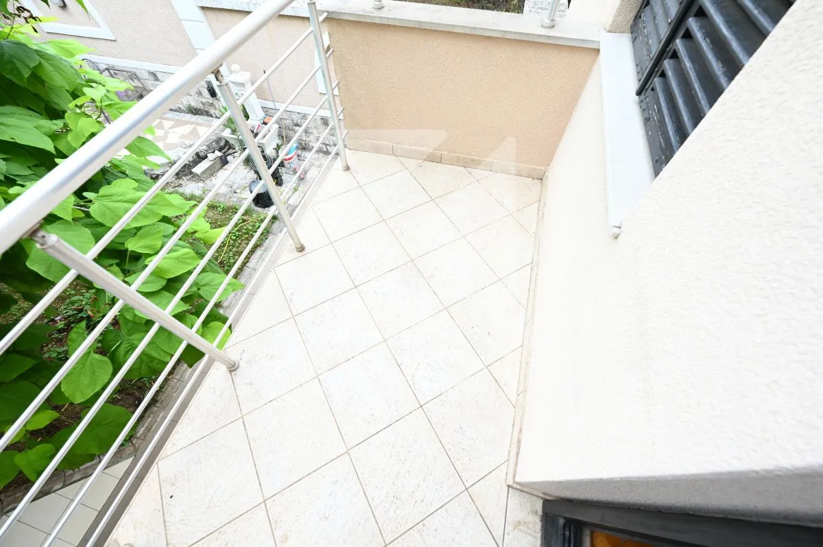 Sale, house, 280m², Masline, Podgorica