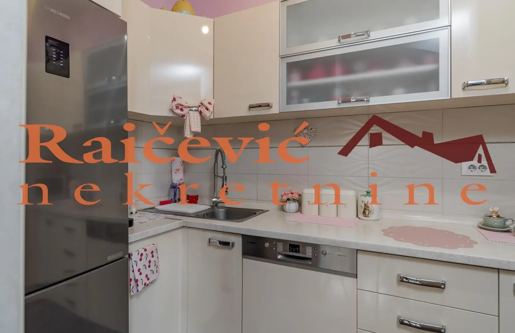 Prodaja, dvosoban stan, 68m², Zemun Gornji Grad, Zemun Sve Podlokacije