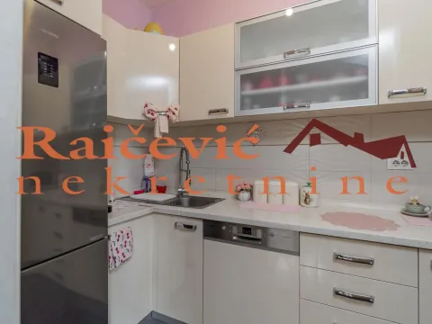 Sale, two bedroom apartment, 68m², Zemun Gornji Grad, Zemun Sve Podlokacije - image 9