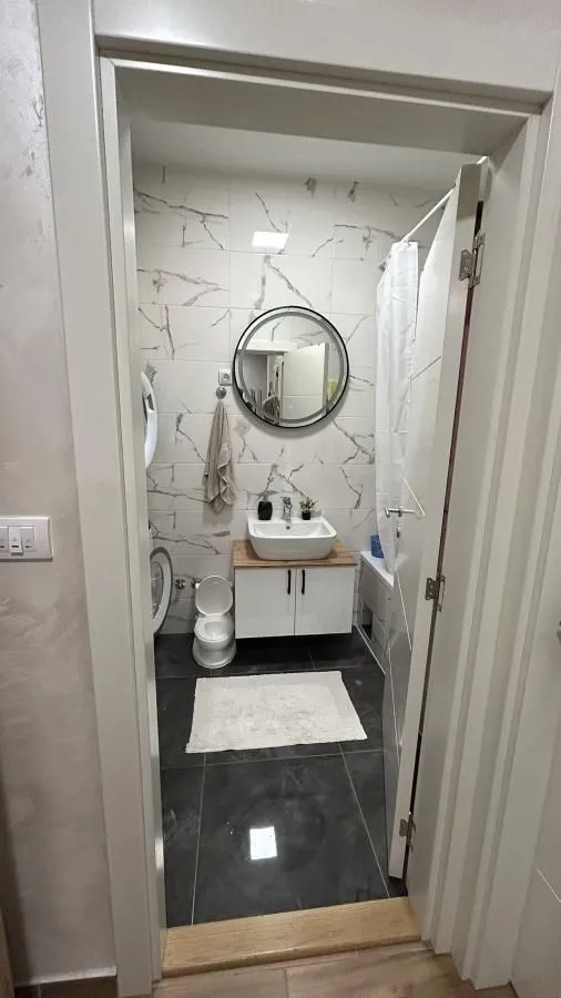 Prodaja, dvosoban stan, 59m², Adamovićevo Naselje, Novi Sad Sve Podlokacije