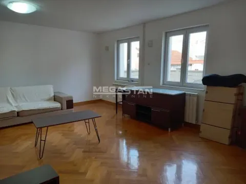 Prodaja, kuća, 490m², Mali Mokri Lug, Zvezdara Sve Podlokacije - image 8