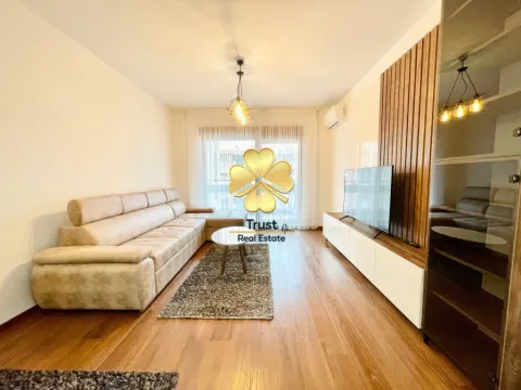 Izdavanje, jednosoban stan, 50m², Master Kvart, Podgorica - image 1