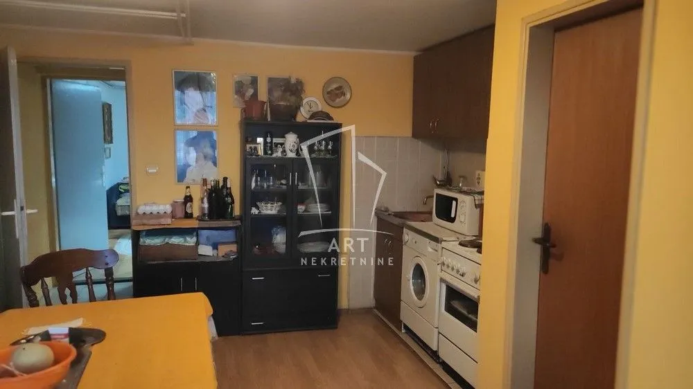 Sale, house, 236m², Voždovac Sve Podlokacije, Beograd