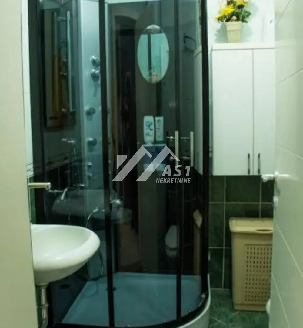 Rent, one bedroom apartment, 40m², Grbavica, Novi Sad Sve Podlokacije