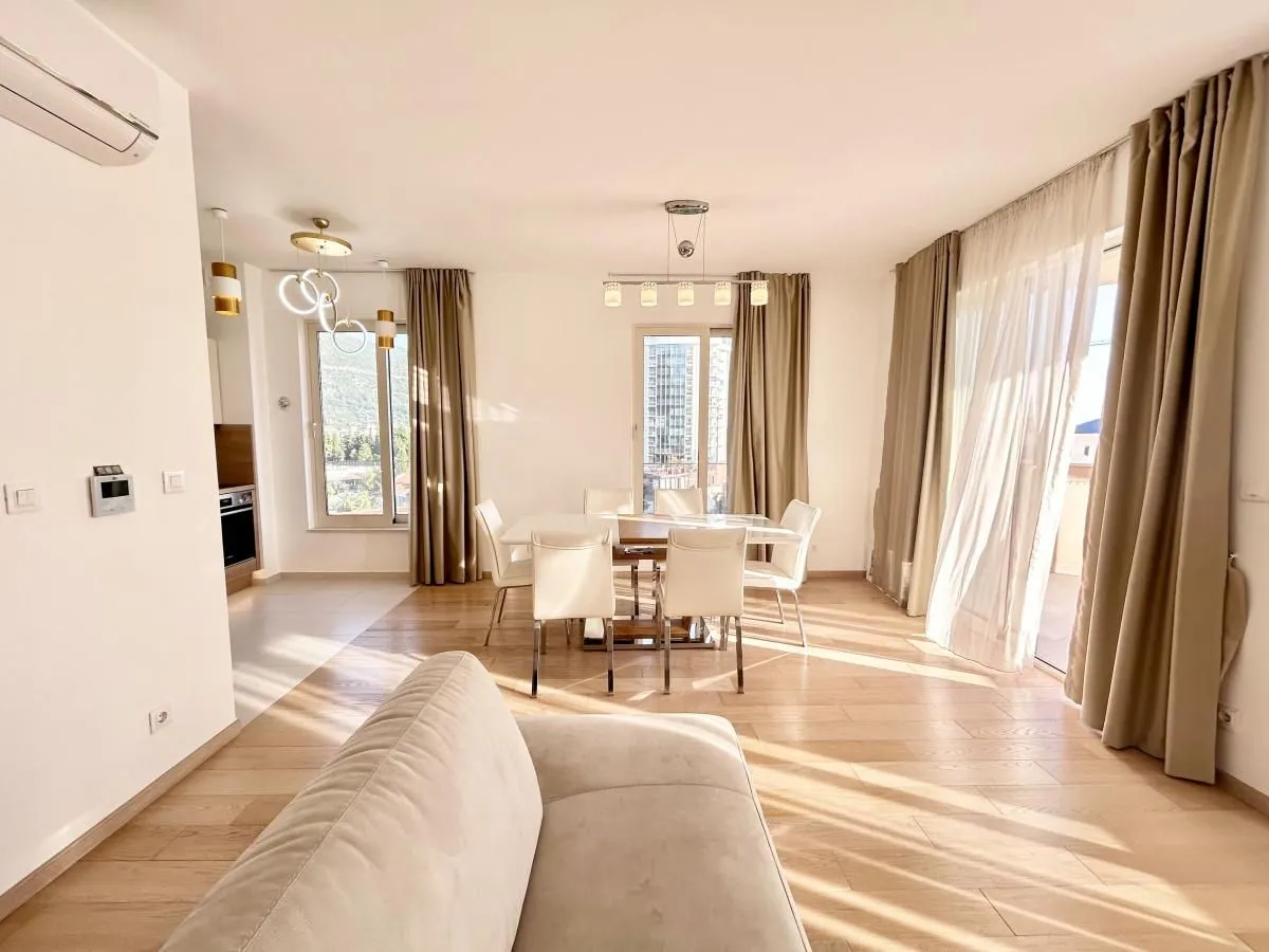 Sale, two bedroom apartment, 71m², Centar, Budva