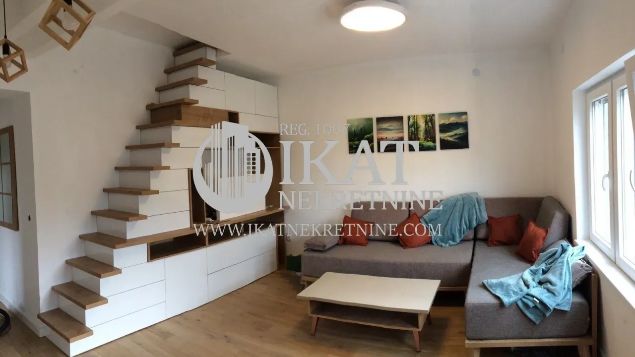 Izdavanje, dvosoban stan, 42m², Stari Grad, Beograd