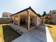 Prodaja, kuća, 130m², Tološi, Podgorica - image 26