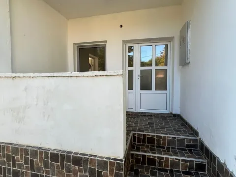 Rent, house, 89m², Pančevo, Srbija - image 11