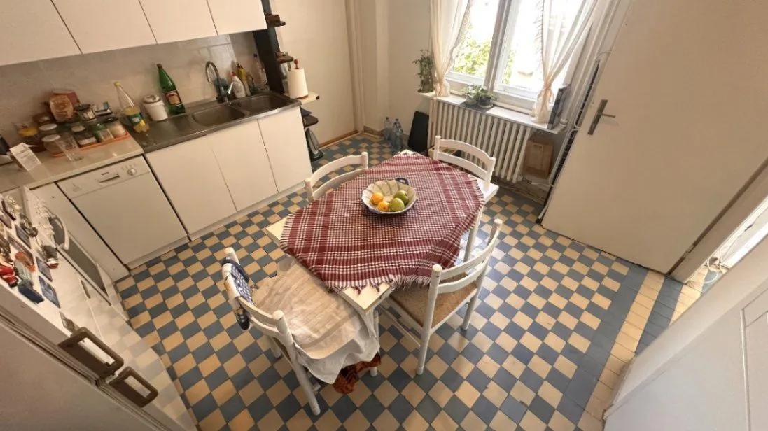 Sale, four bedroom apartment, 115m², Stari Grad, Beograd