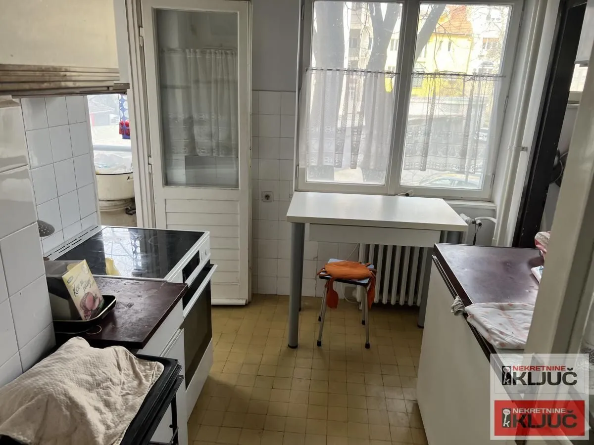 Prodaja, četvorosoban stan, 86m², Spens, Novi Sad Sve Podlokacije