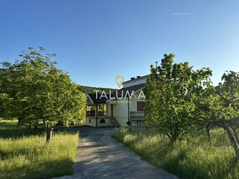 Rent, house, 170m², Spuž, Danilovgrad - image 2