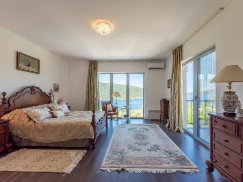 Sale, house, 296m², Kotor, Crna Gora - image 21