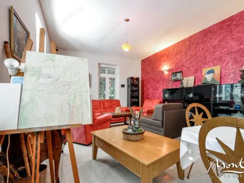 Sale, house, 220m², Tivat, Crna Gora - image 6