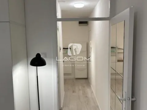 Izdavanje, stan, 22m², Novi Beograd Blok 64, Novi Beograd Sve Podlokacije - image 6