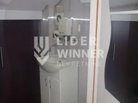 Izdavanje, stan, 220m², Stari Grad, Beograd - image 12