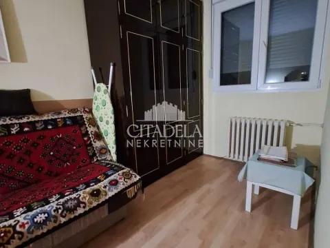 Rent, one bedroom apartment, 45m², Kanarevo Brdo, Beograd - image 3