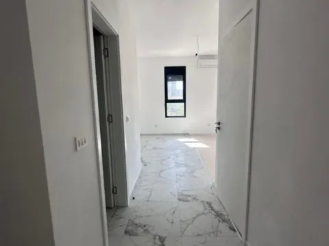 Prodaja, jednosoban stan, 47m², Bar, Crna Gora - image 4