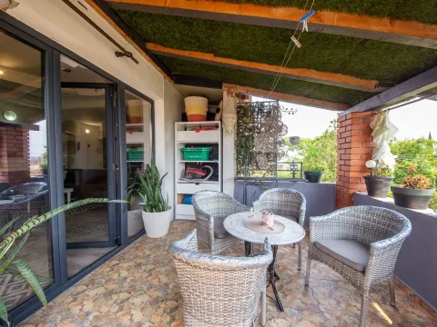 Izdavanje, trosoban stan, 115m², Zabjelo, Podgorica - image 2