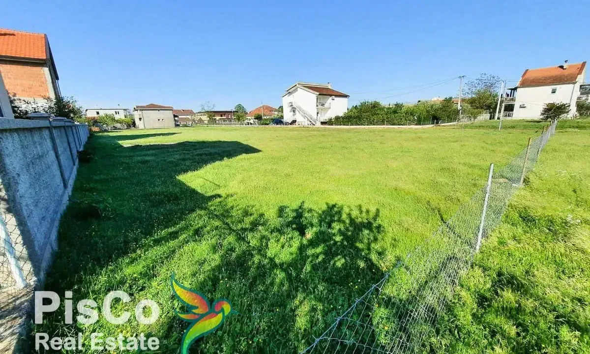 Prodaja, plac, 597m², Zlatica, Podgorica