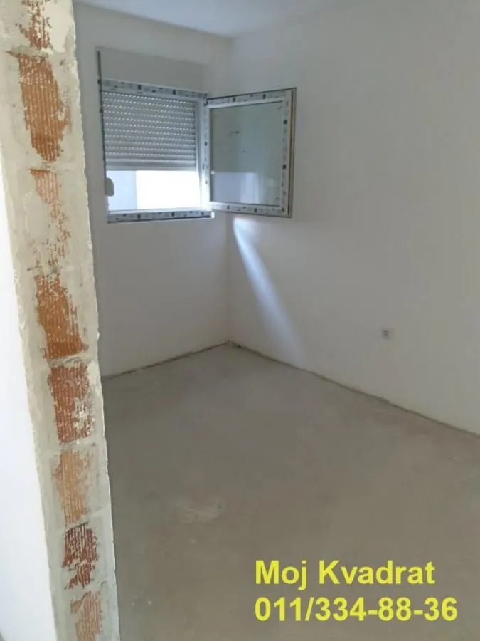 Prodaja, trosoban stan, 76m², Resnik, Beograd