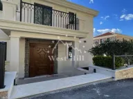 Sale, house, 400m², Blizikuće, Budva - image 2