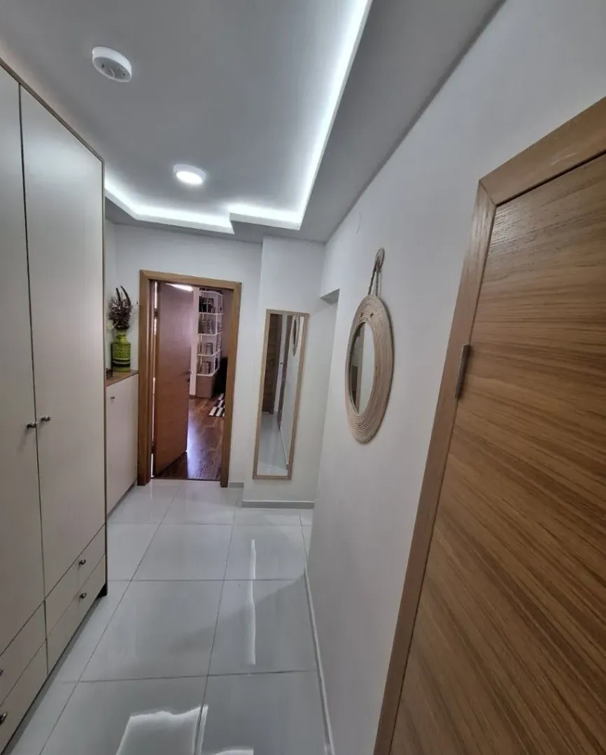 Prodaja, trosoban stan, 89m², Centar, Podgorica