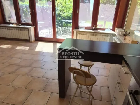 Rent, house, 319m², Julino Brdo, Beograd - image 14