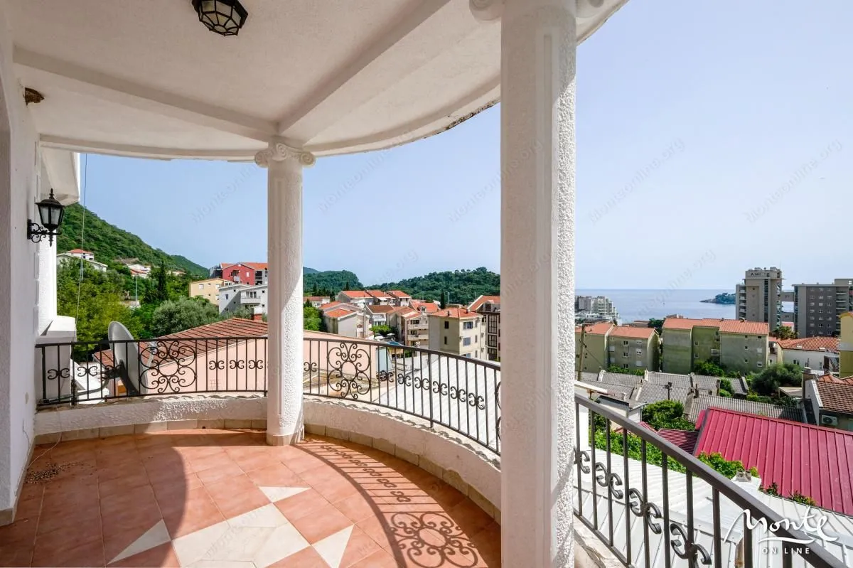 Sale, house, 560m², Petrovac, Budva