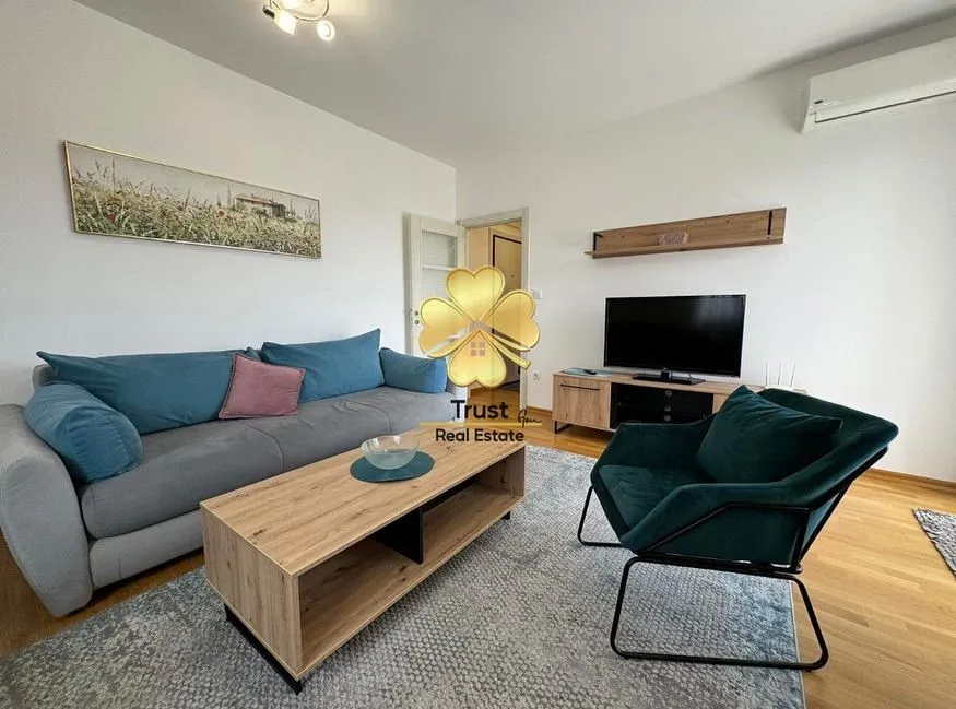 Rent, one bedroom apartment, 50m², Blok 9, Podgorica