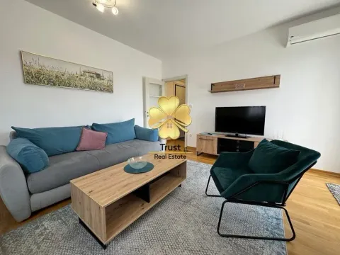 Izdavanje, jednosoban stan, 50m², Blok 9, Podgorica - image 6