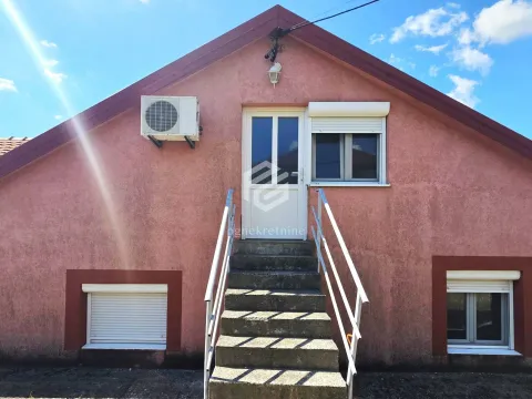 Rent, one bedroom apartment, 45m², Momišići, Podgorica - image 11